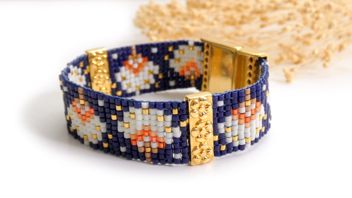 Schema  Miyuki bracelet with golden flowers and magnetic clasp