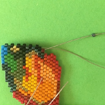 Brickstitch and Peyote Parrot : Step 6
