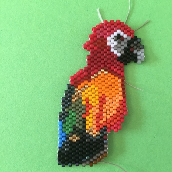 Brickstitch and Peyote Parrot : Step 8