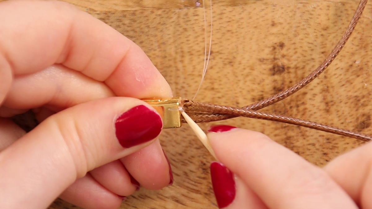 Men's bracelet multiranks wooden beads and Buddha : Step 2 Men's bracelet multiranks wooden beads and Buddha : Step 2
