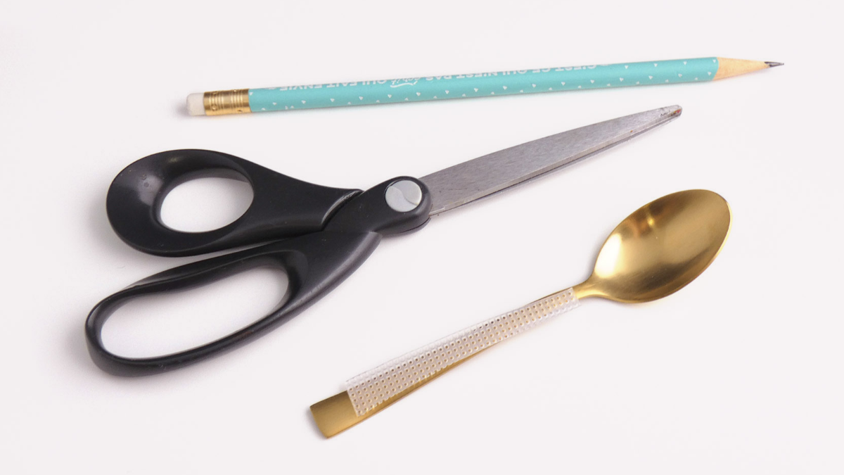 DIY Custo spoon with seed beads and crystal beads : Step 1