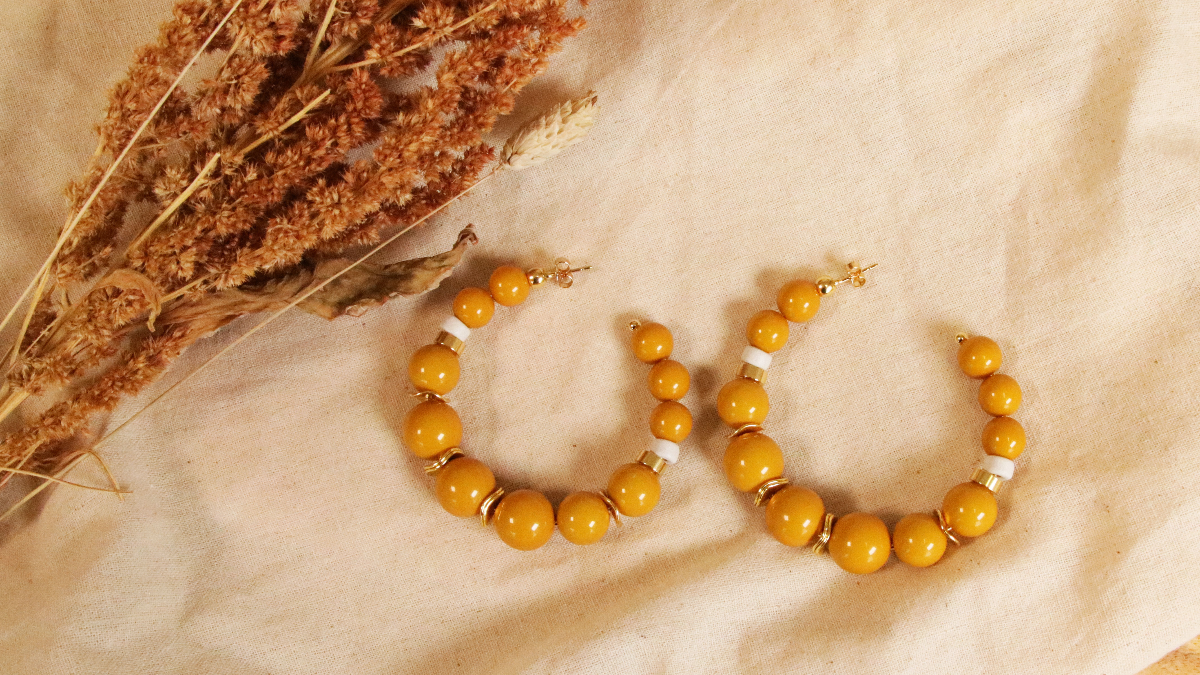 Schema  Creole earrings big size with resin beads
