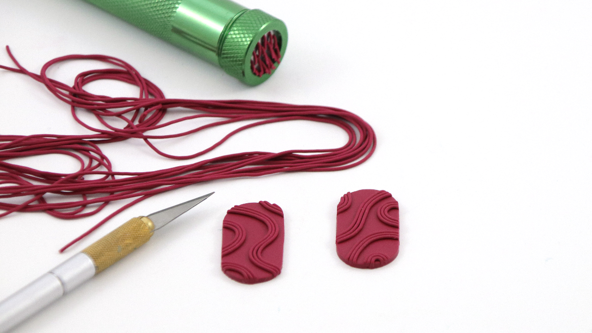 Polymer yarn textured earrings : Step 4