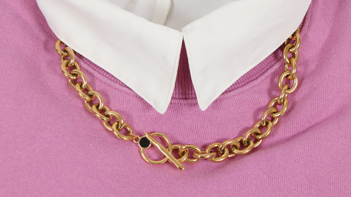 Necklace big golden links