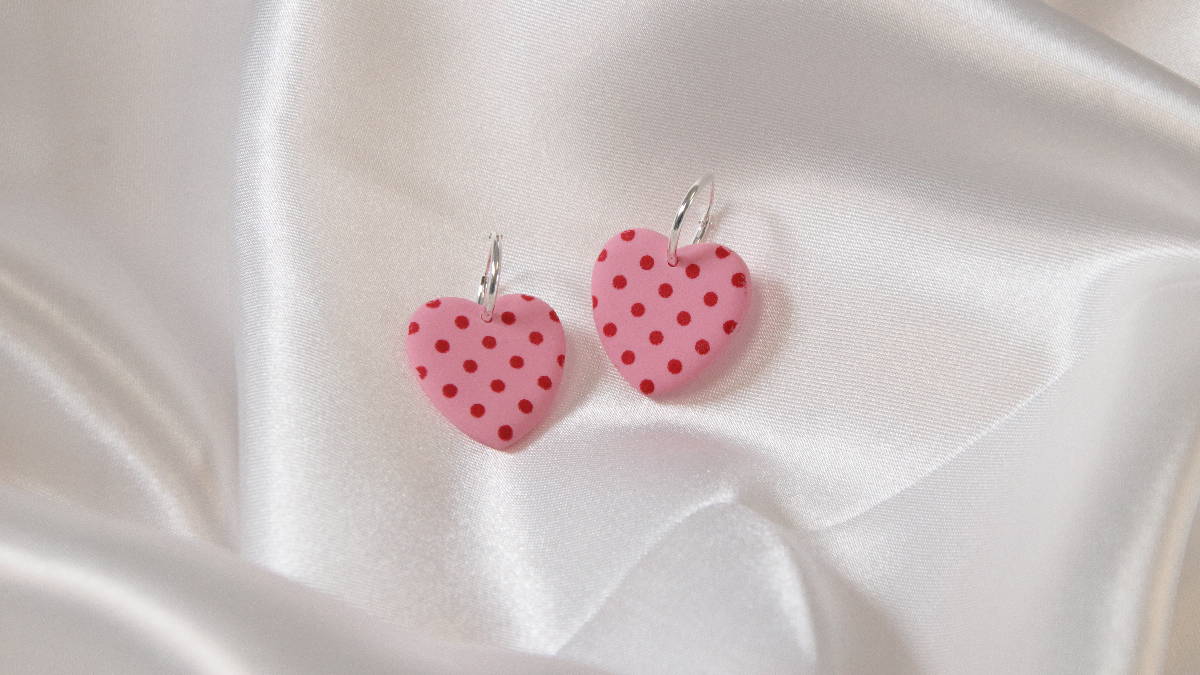 Schema Fimo hearts with polka dots earrings Schema Fimo hearts with polka dots earrings