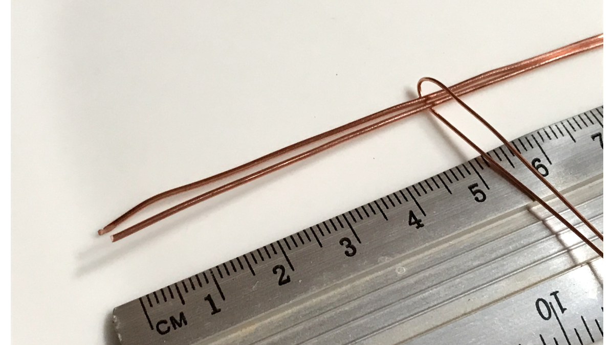 Wire wrapped pendant with gemstone cabochon and copper wire : Step 3