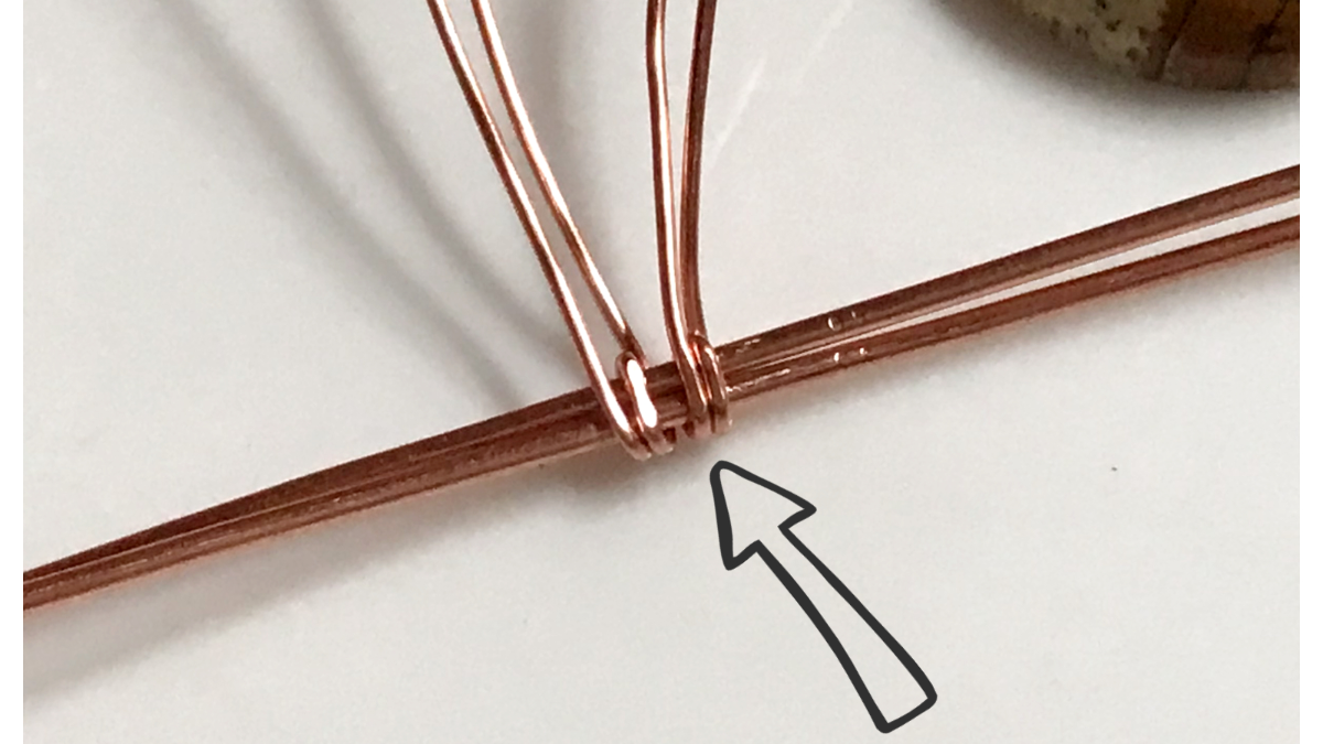 Wire wrapped pendant with gemstone cabochon and copper wire : Step 9