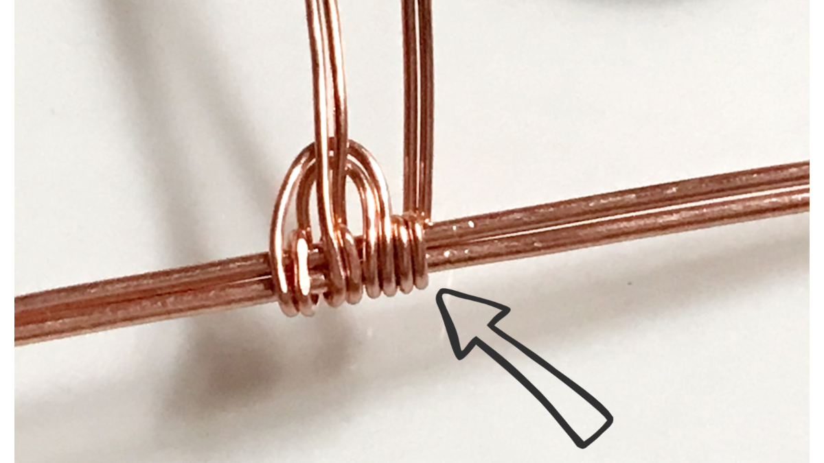 Wire wrapped pendant with gemstone cabochon and copper wire : Step 12