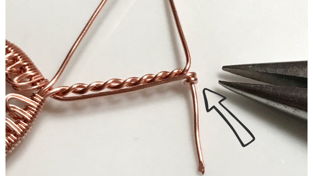 Wire wrapped pendant with gemstone cabochon and copper wire : Step 33