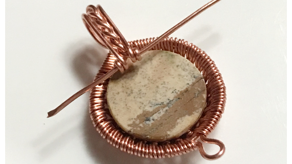 Wire wrapped pendant with gemstone cabochon and copper wire : Step 36