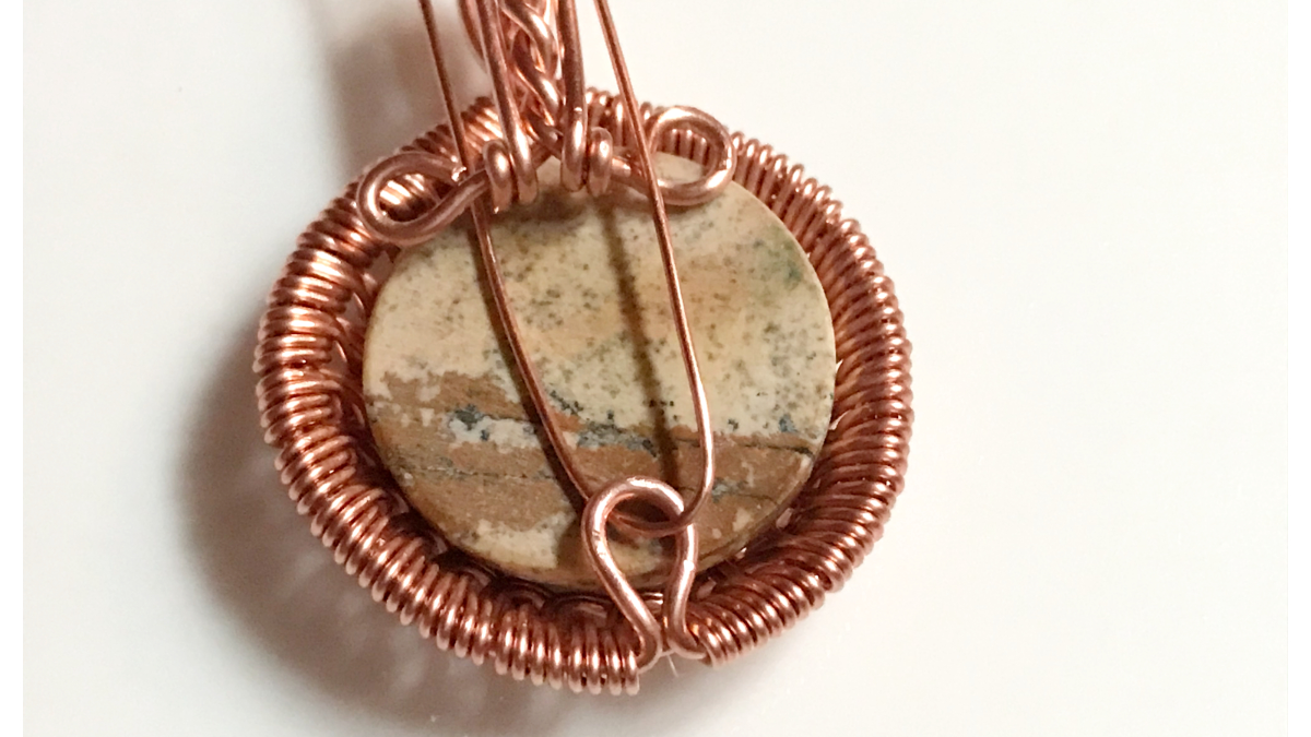 Wire wrapped pendant with gemstone cabochon and copper wire : Step 40
