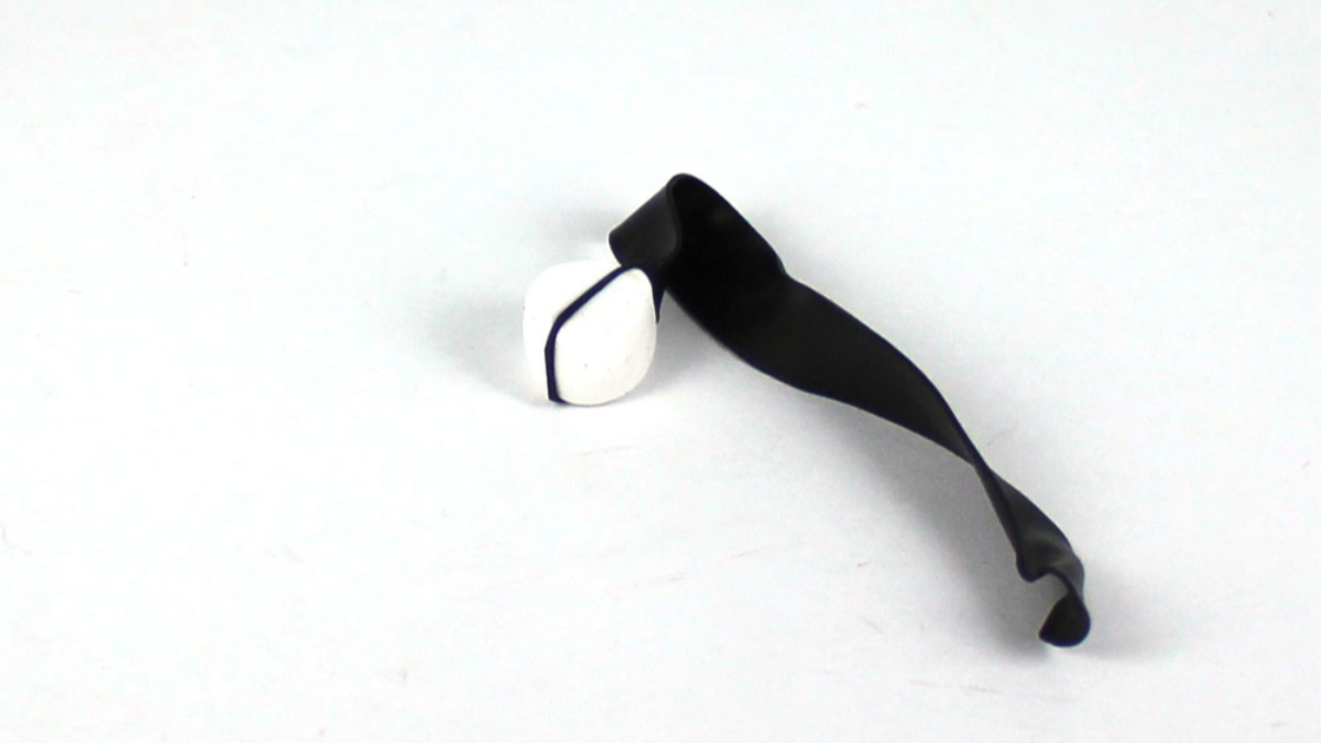 Pink cane polymer clay earrings : Step 7