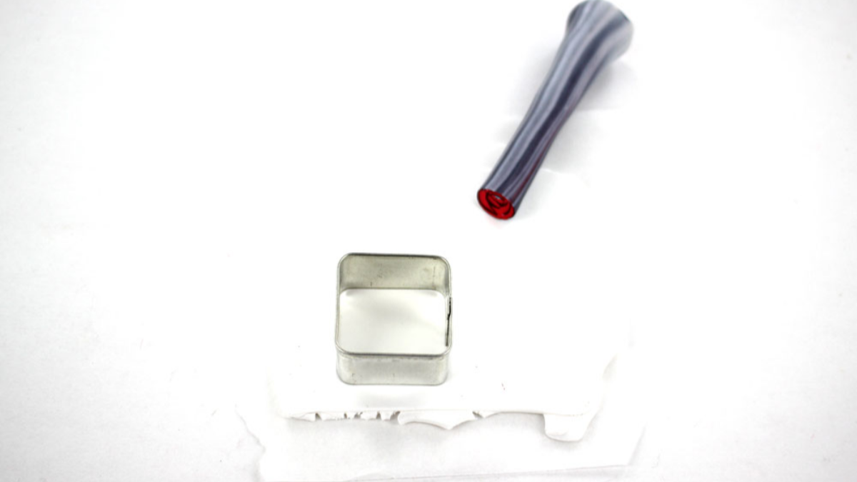 Pink cane polymer clay earrings : Step 21