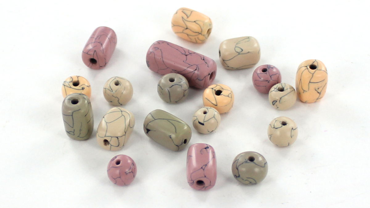 DIY polymer clay necklace imitation howlite pastel beads : Step 10 DIY polymer clay necklace imitation howlite pastel beads : Step 10