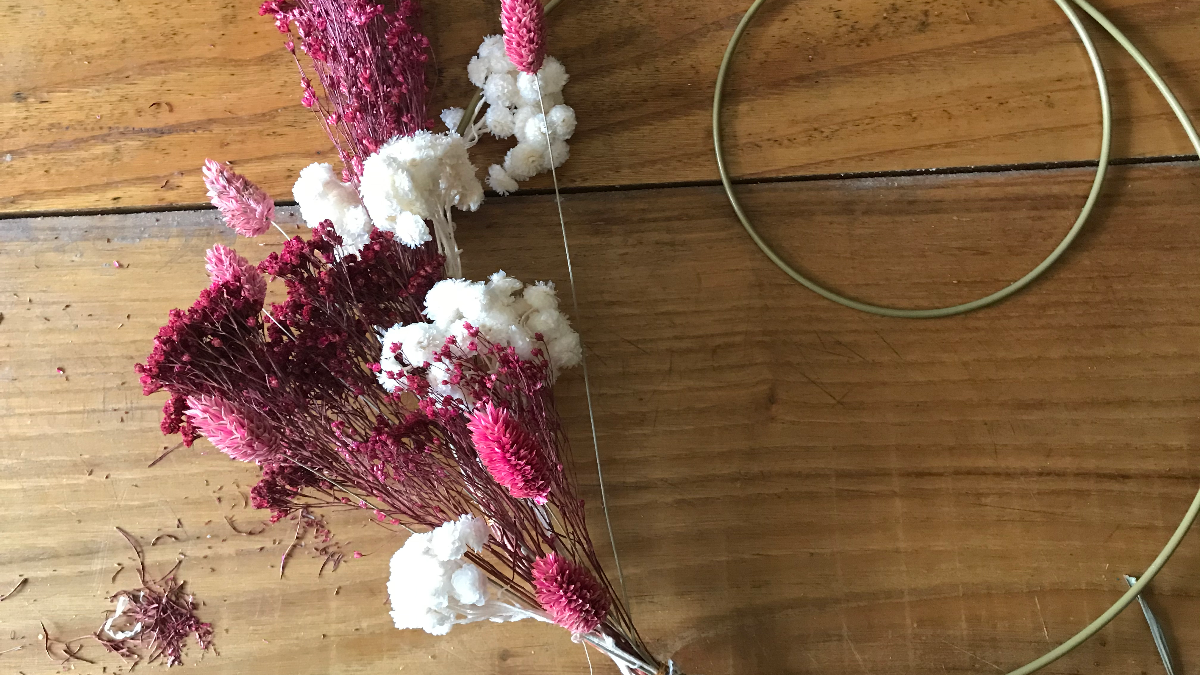 DIY Bohemian decoration - Dried flower wreath : Step 4