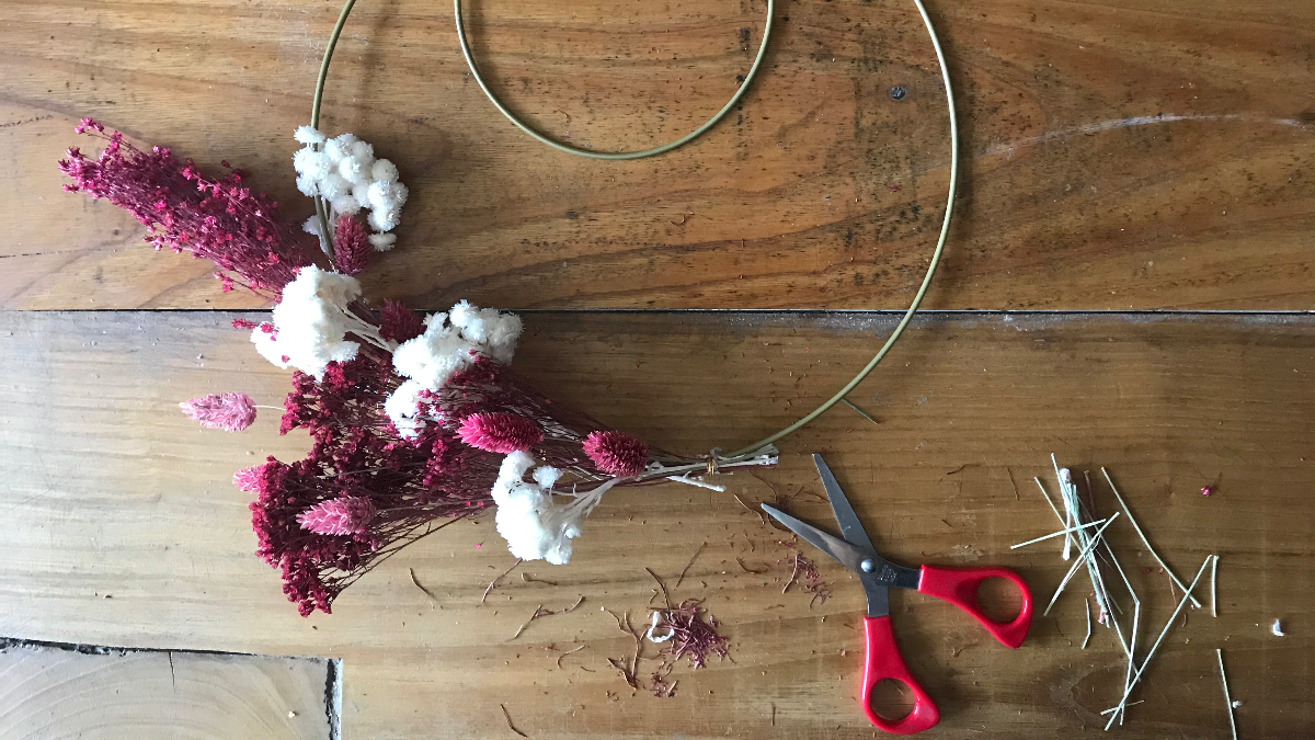 DIY Bohemian decoration - Dried flower wreath : Step 5