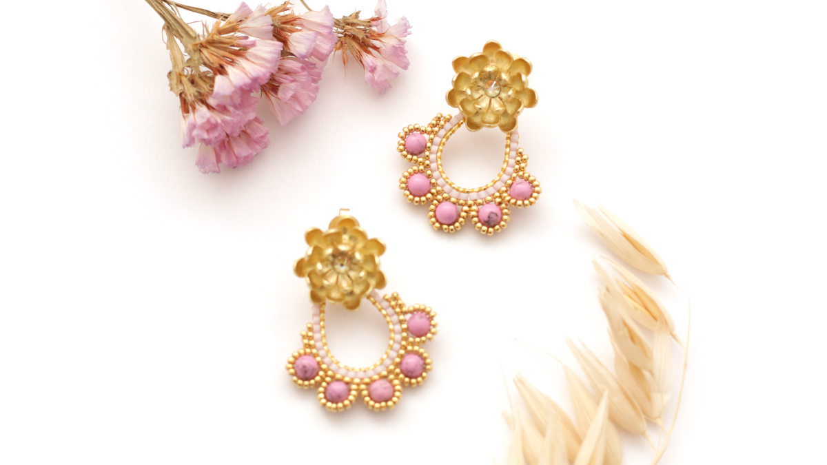 Miyuki Brick stitch flower weaving earrings tutorial Miyuki Brick stitch flower weaving earrings tutorial