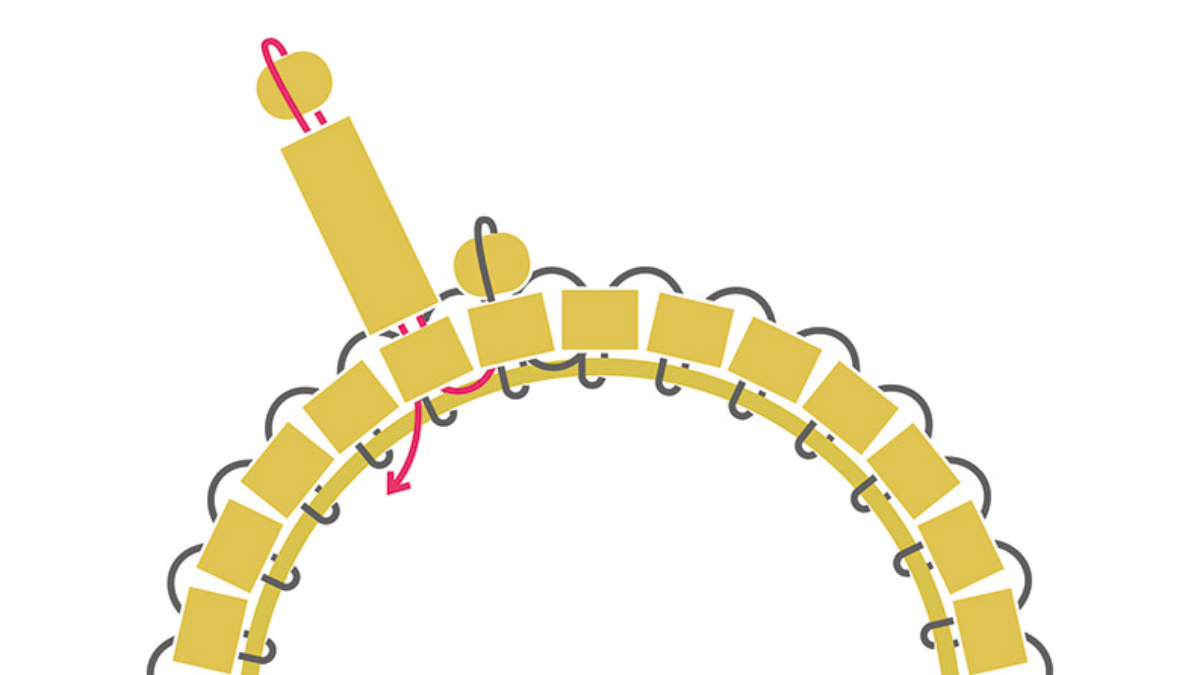 Miyuki Sun and Moonstone Brick Stitch Earrings : Step 6