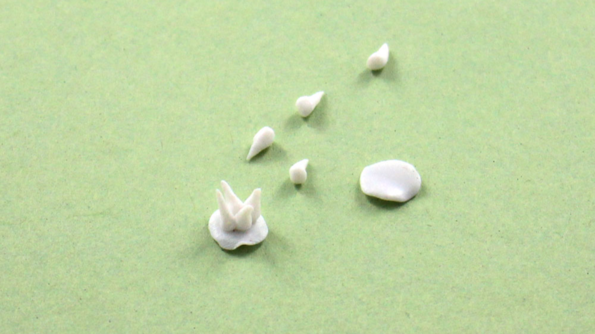 Polymer clay peony earrings : Step 2 Polymer clay peony earrings : Step 2