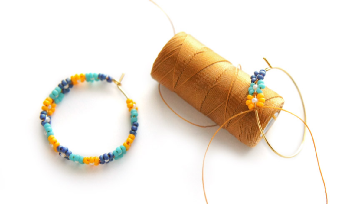 Miyuki seed beads mini flowers creoles : Step 4