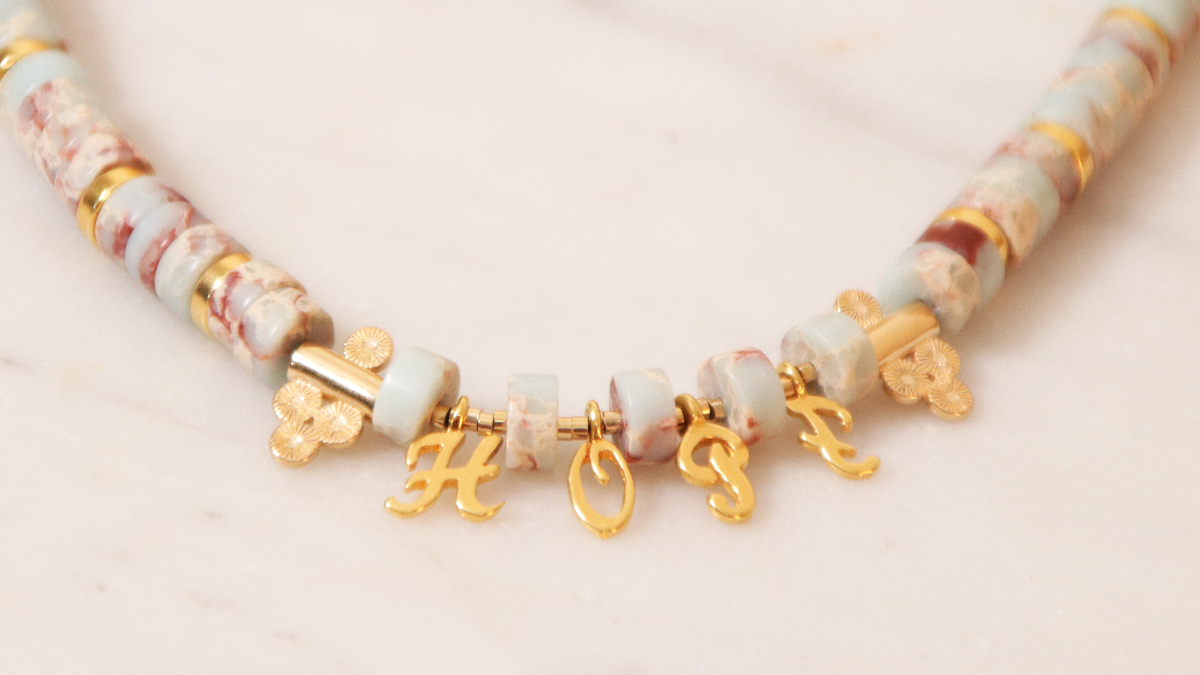 DIY heishi gemstone beads message choker : Step 3 DIY heishi gemstone beads message choker : Step 3