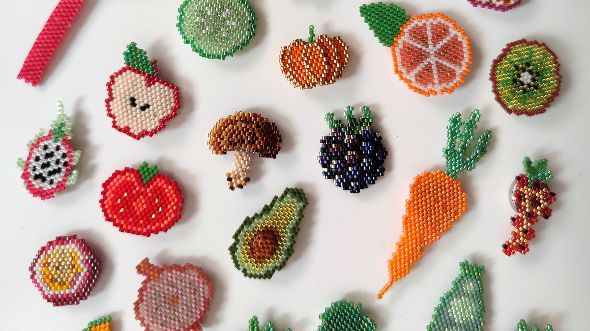 Schema  DIY blackberry and mushroom relief bead weaving magnet Miyuki 11/0