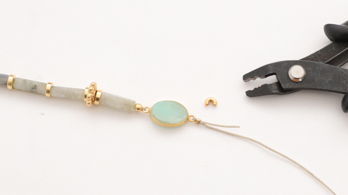 Adjustable bracelets with labradorite and turquoise beads tutorial : Step 7 Adjustable bracelets with labradorite and turquoise beads tutorial : Step 7