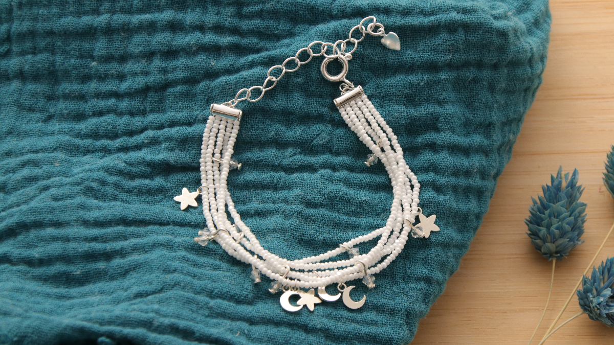 Multirang bracelet with moons and stars charms