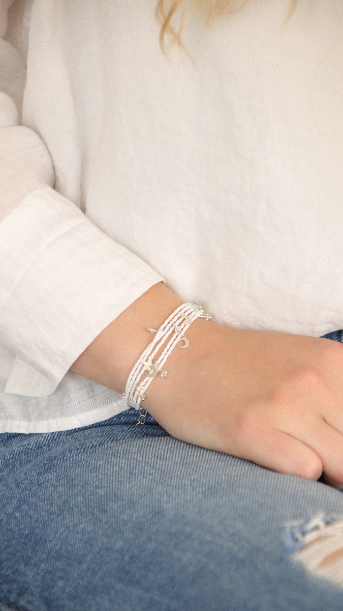 Schema  Multirang bracelet with moons and stars charms