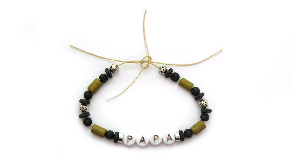 Father's Day alphabet beads bracelet adjustable bow : Step 3 Father's Day alphabet beads bracelet adjustable bow : Step 3