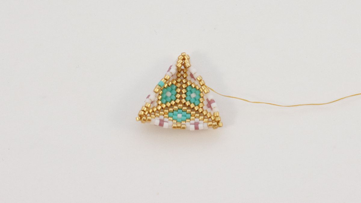 Miyuki Triangle 3D weaving earrings turquoise version : Step 13 Miyuki Triangle 3D weaving earrings turquoise version : Step 13