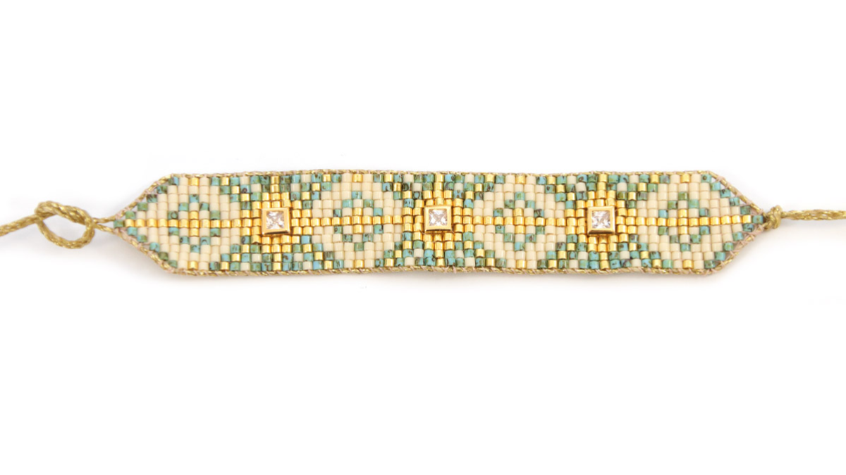 Miyuki Delicas 10 Loom Weaving Grid with Rhinestone Inlay : Step 15 Miyuki Delicas 10 Loom Weaving Grid with Rhinestone Inlay : Step 15