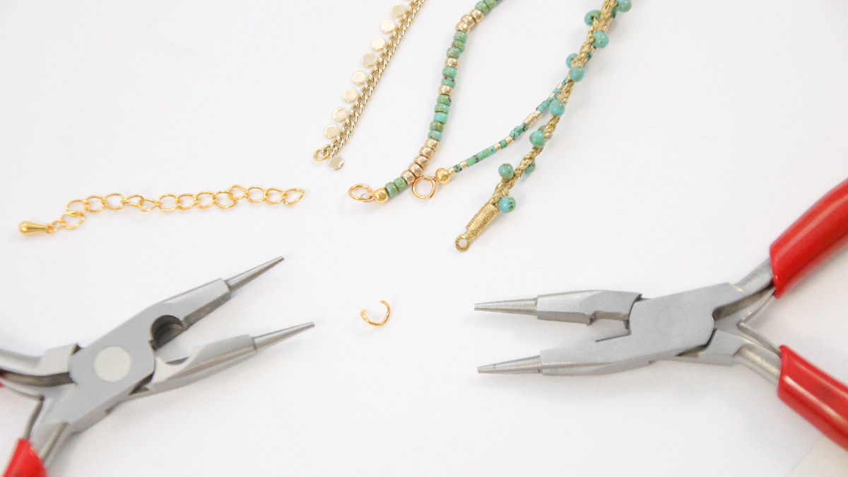 Anklet with fancy chain and Miyuki beads : Step 8