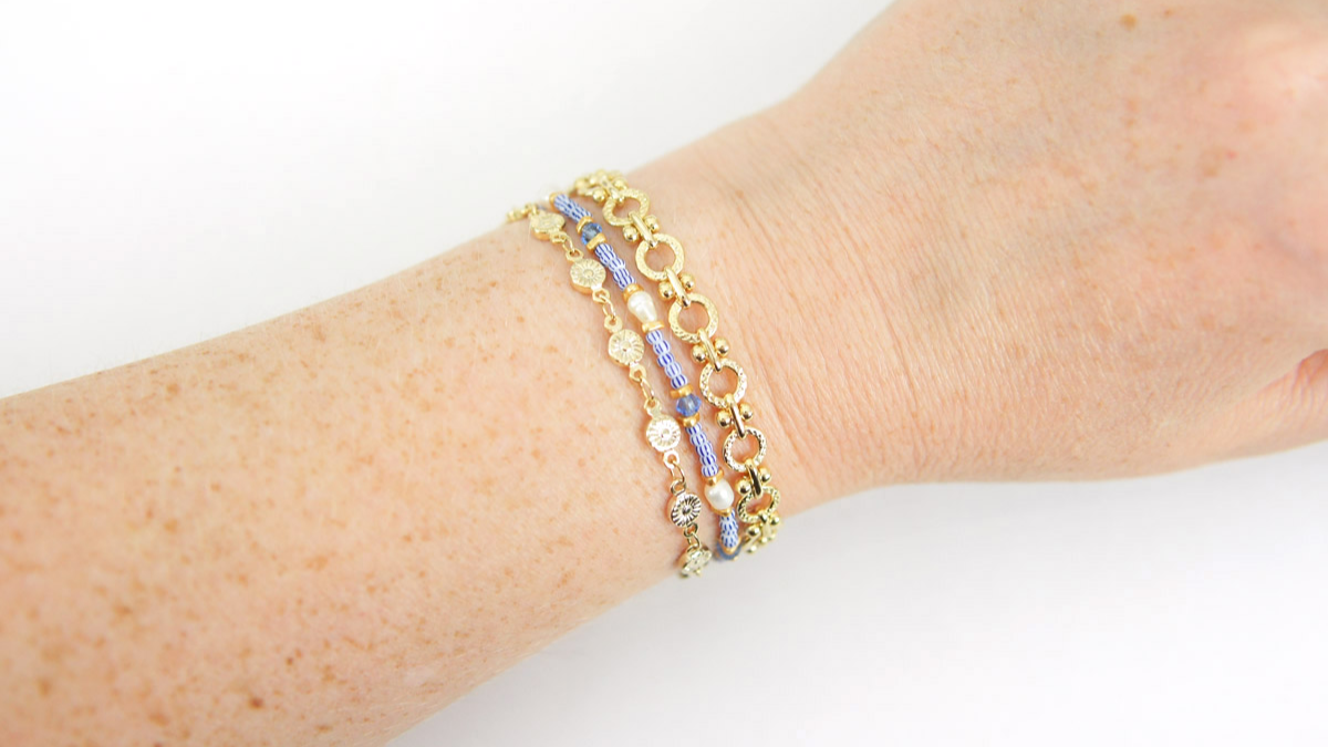 Tuto Necklace Multirangs with blue striped seed beads and fancy chains : Step 11 Tuto Necklace Multirangs with blue striped seed beads and fancy chains : Step 11