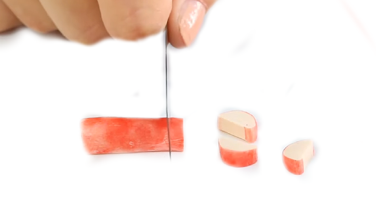 Mixed peach and bead bracelet made of polymer clay : Step 4 Mixed peach and bead bracelet made of polymer clay : Step 4