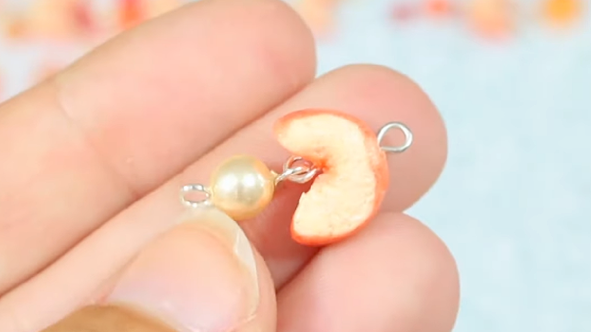 Mixed peach and bead bracelet made of polymer clay : Step 12 Mixed peach and bead bracelet made of polymer clay : Step 12