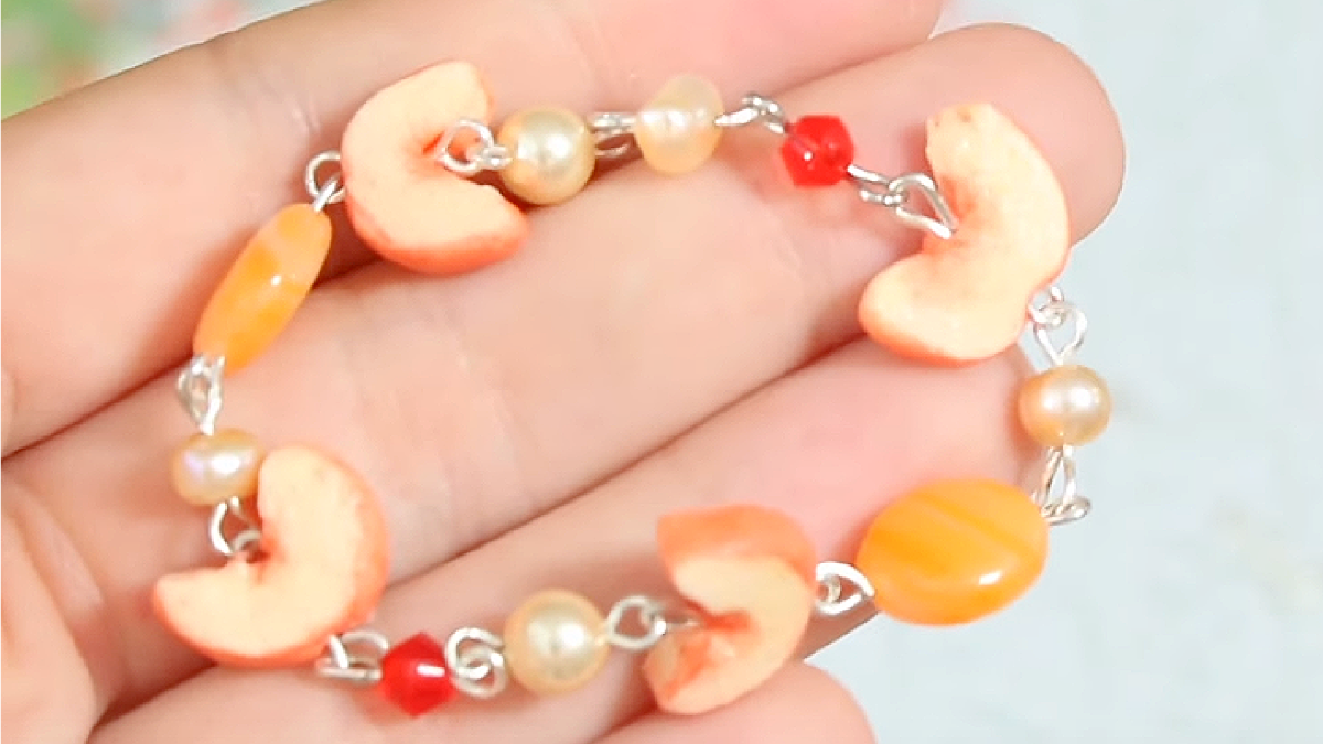 Mixed peach and bead bracelet made of polymer clay : Step 13 Mixed peach and bead bracelet made of polymer clay : Step 13