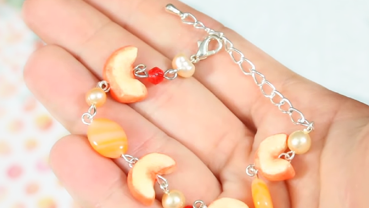 Mixed peach and bead bracelet made of polymer clay : Step 14 Mixed peach and bead bracelet made of polymer clay : Step 14