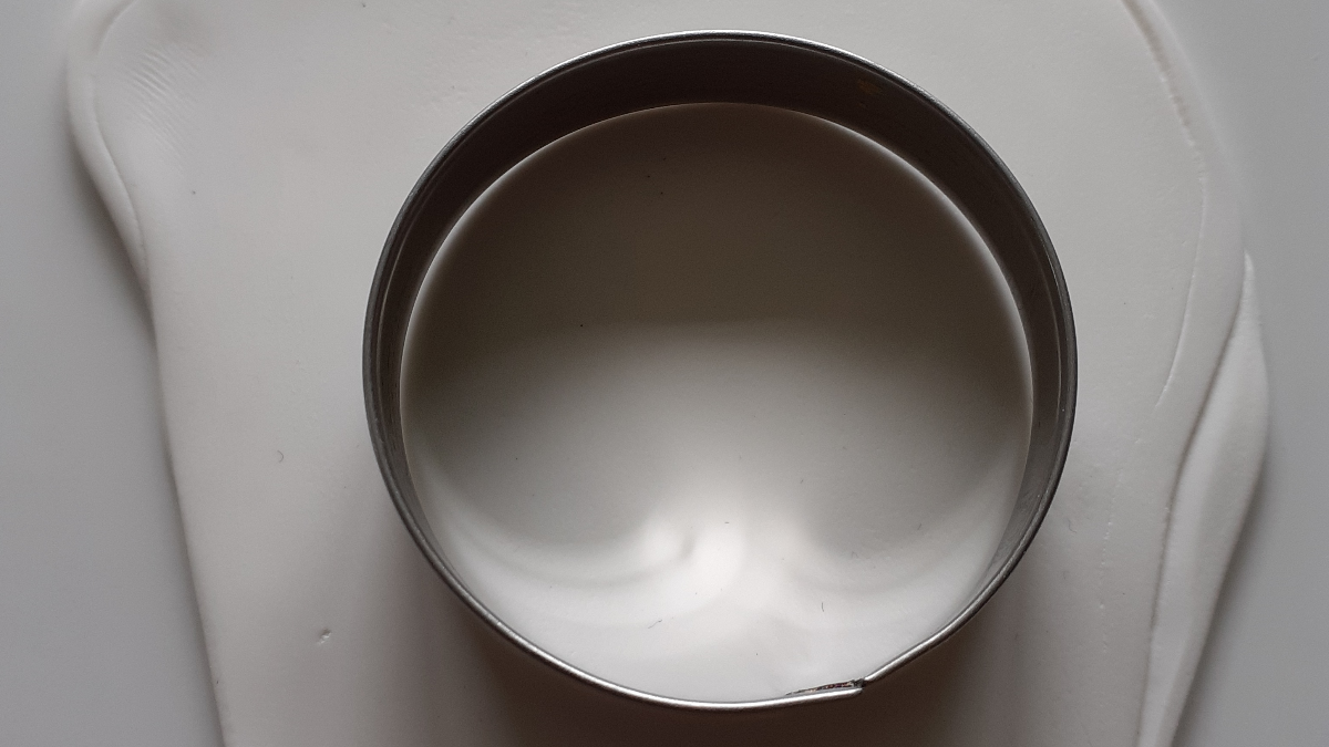 DIY Polymer clay pendant and flower design dotting tool technique : Step 1