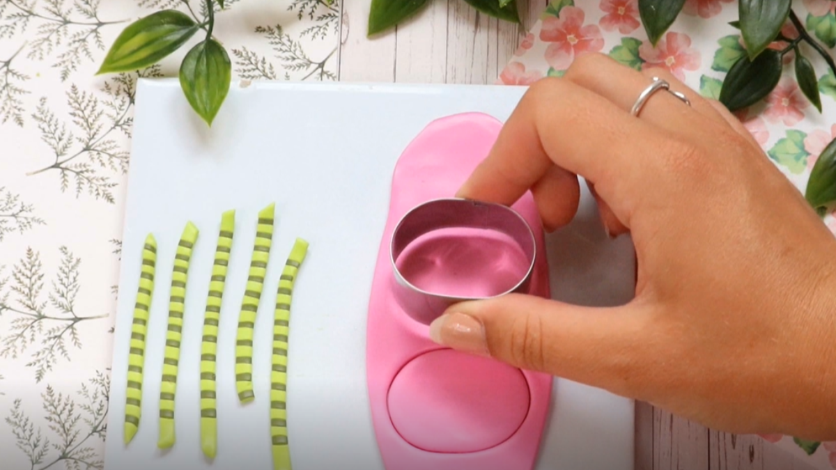 Watermelon earrings made of polymer clay : Step 8