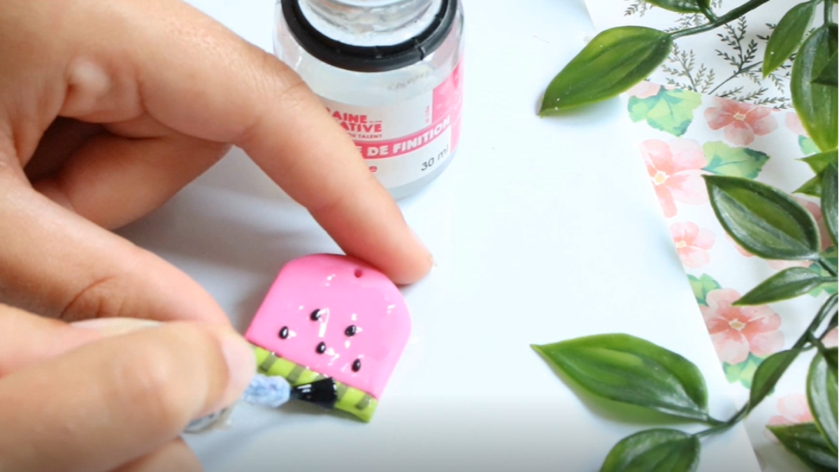 Watermelon earrings made of polymer clay : Step 16