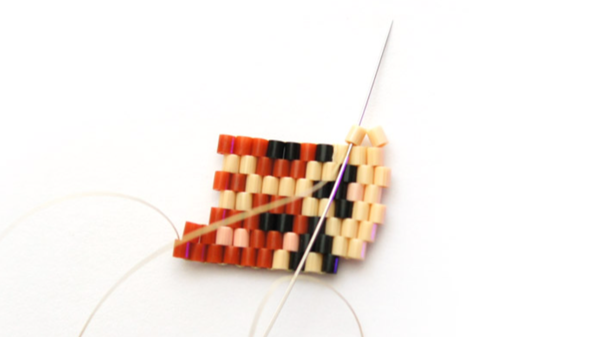 Weaving pattern Brick Stitch Child with beads Hama Mini : Step 22