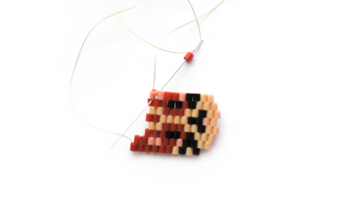 Weaving pattern Brick Stitch Child with beads Hama Mini : Step 25