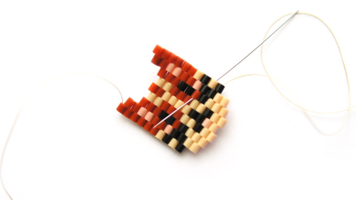 Weaving pattern Brick Stitch Child with beads Hama Mini : Step 28