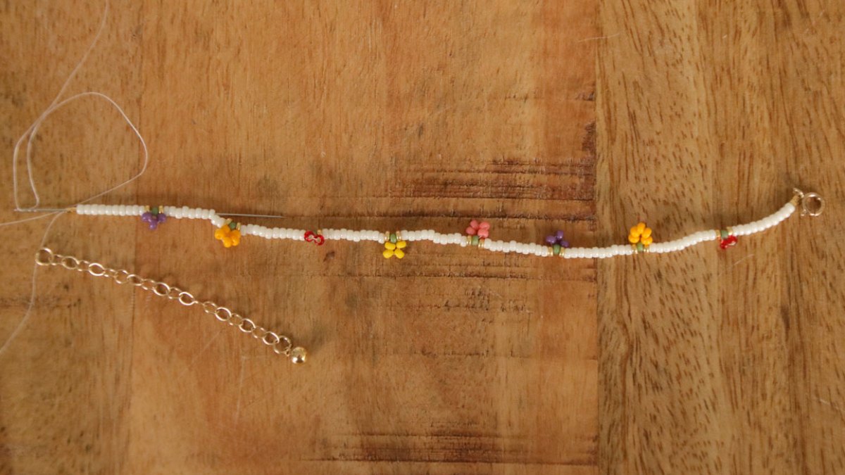 DIY Fruit Bracelet with seed beads : Step 4 DIY Fruit Bracelet with seed beads : Step 4