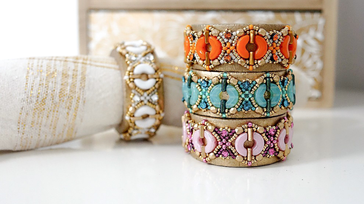 DIY Bamboo napkin ring with glass beads Arcos and Piros by Puca DIY Bamboo napkin ring with glass beads Arcos and Piros by Puca