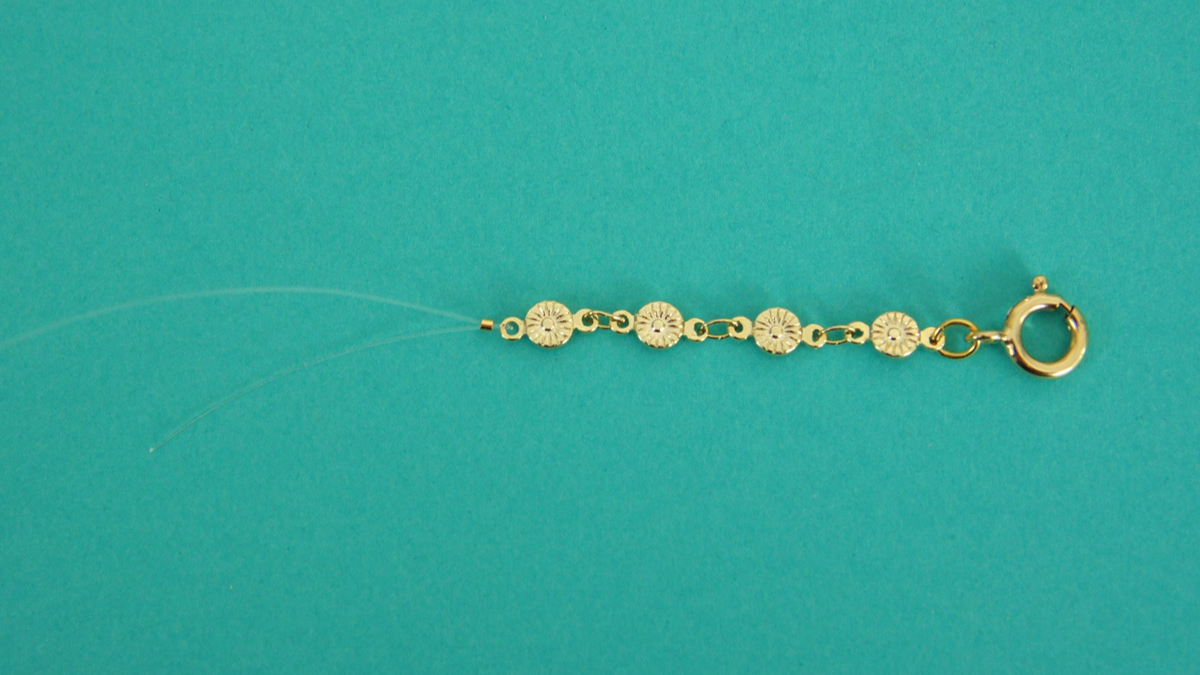 Preciosa crystal bunting bracelet with gold flower chain : Step 2