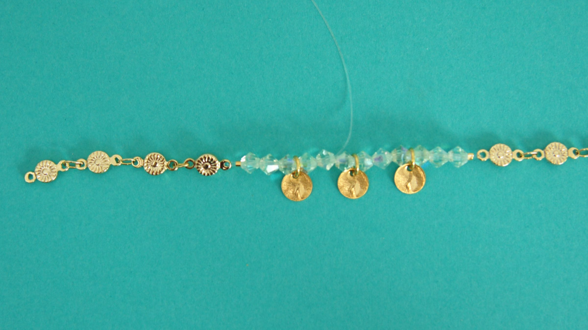 Preciosa crystal bunting bracelet with gold flower chain : Step 3