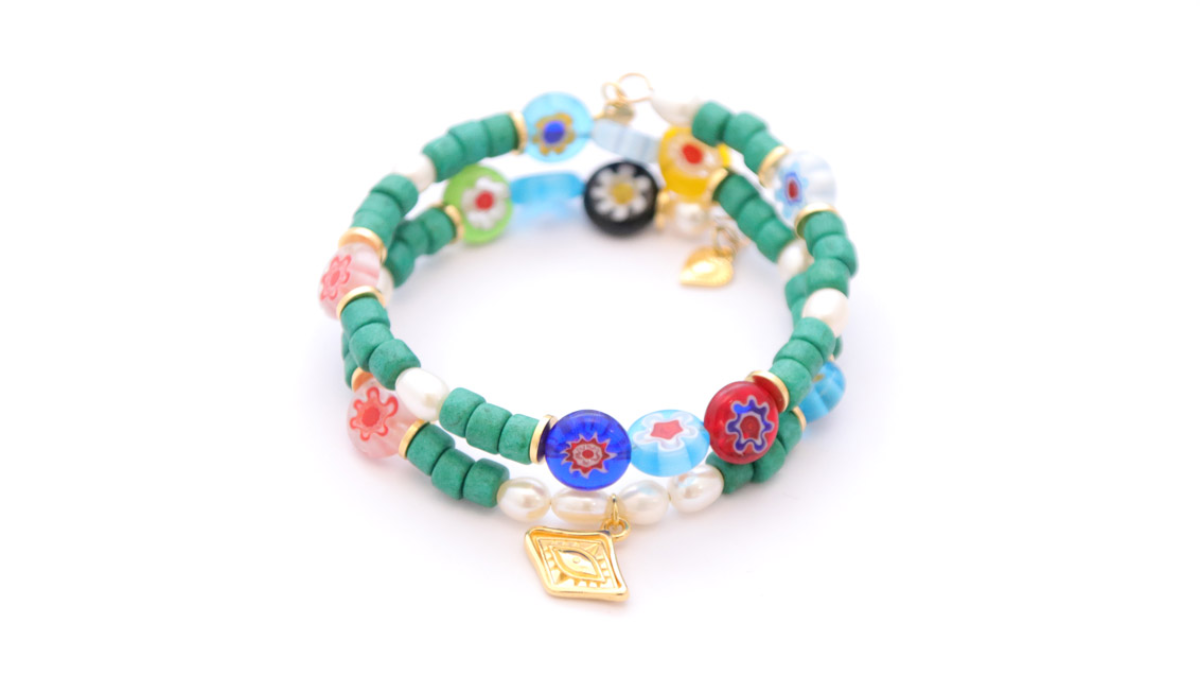 Bracelet Multi-turns Millefiori beads and ceramic heishi : Step 2 Bracelet Multi-turns Millefiori beads and ceramic heishi : Step 2