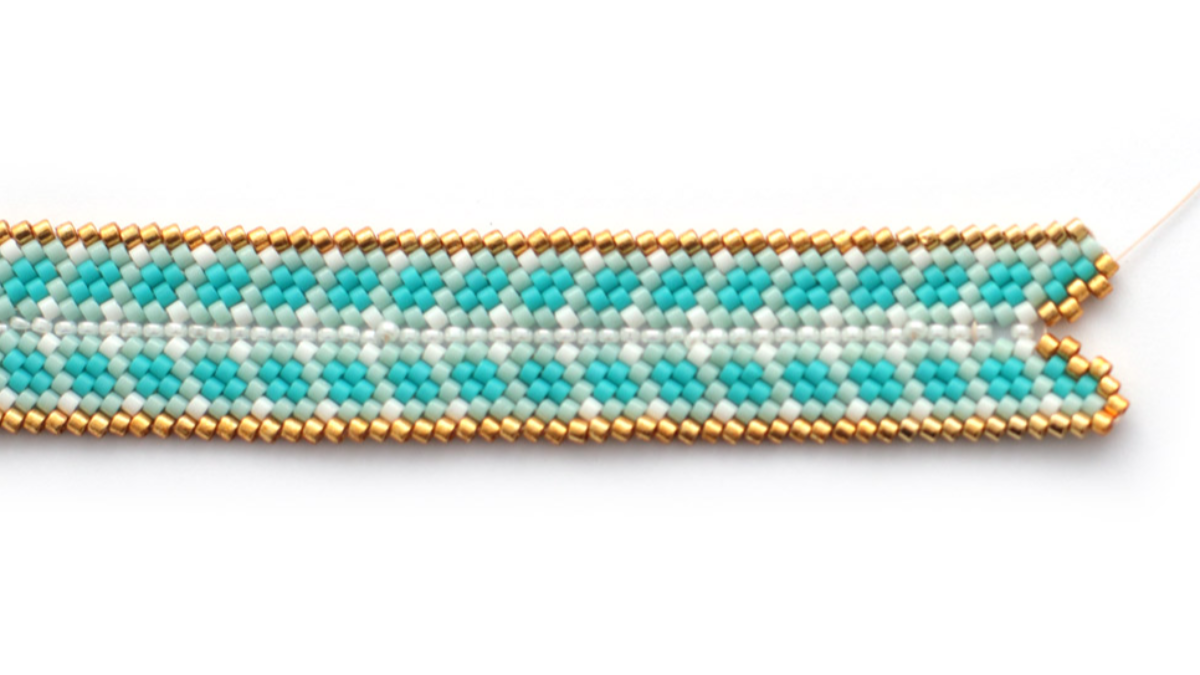 Miyuki weaving bracelet Mississippi turquoise : Step 9 Miyuki weaving bracelet Mississippi turquoise : Step 9